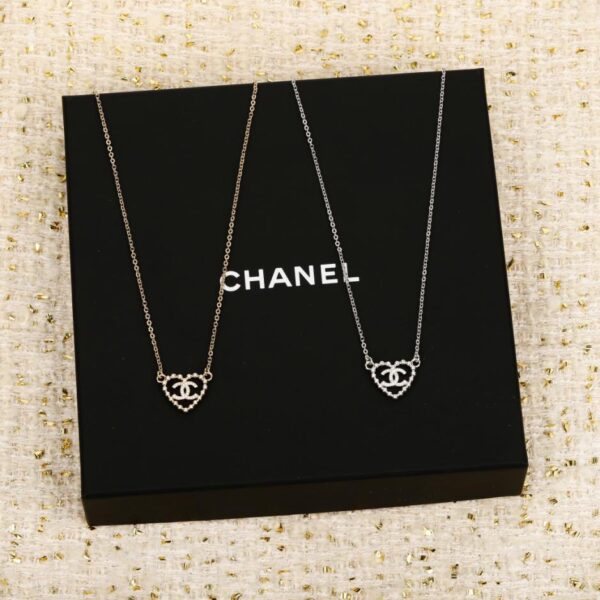 replica,repliche,fake,1:1,earrings,bracelet,ring,jewelry Collana Chanel con cuore cavo (Y3JGL)