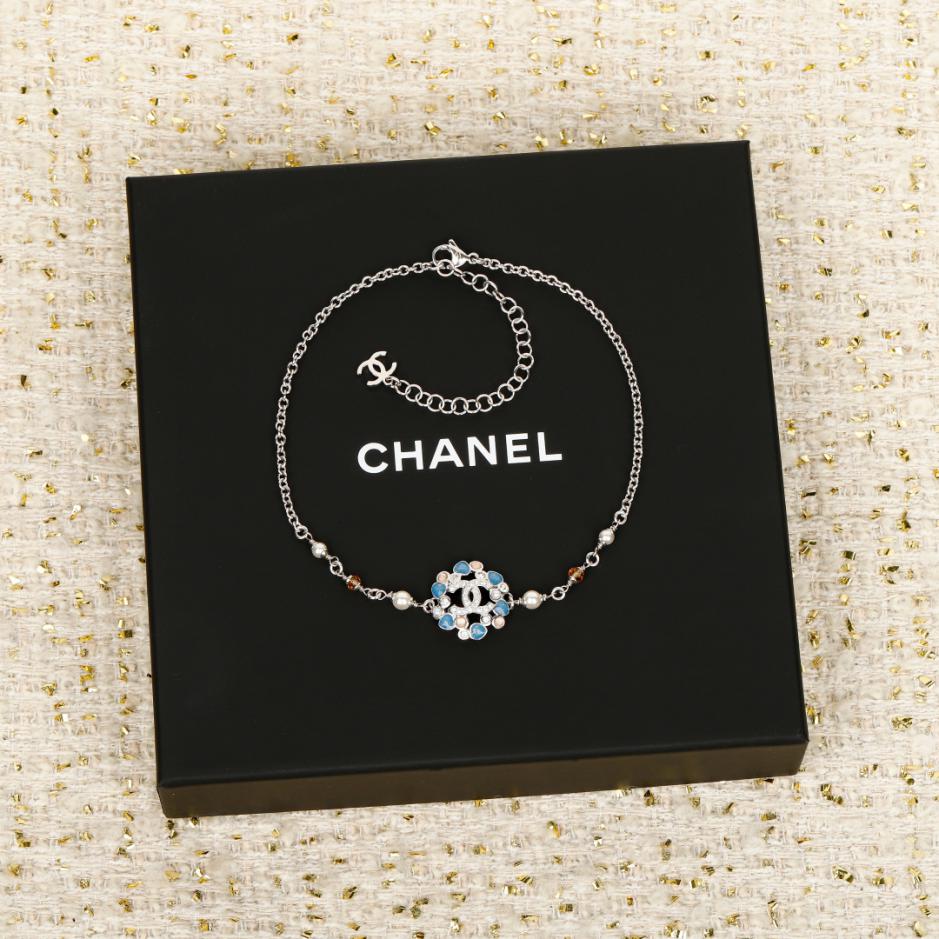 replica,repliche,fake,1:1,earrings,bracelet,ring,jewelry Collana Chanel con doppia C e fiore a forma di cuore blu (D4RR1) replica,repliche,fake,1:1,earrings,bracelet,ring,jewelry Collana Chanel con doppia C e fiore a forma di cuore blu (D4RR1)