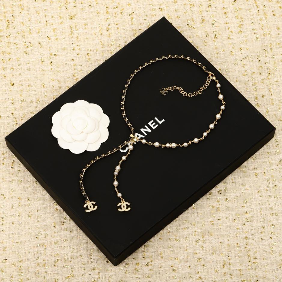 replica,repliche,fake,1:1,earrings,bracelet,ring,jewelry Collana con doppia C in pelle e catena di perle Chanel (NLZFL) replica,repliche,fake,1:1,earrings,bracelet,ring,jewelry Collana con doppia C in pelle e catena di perle Chanel (NLZFL)