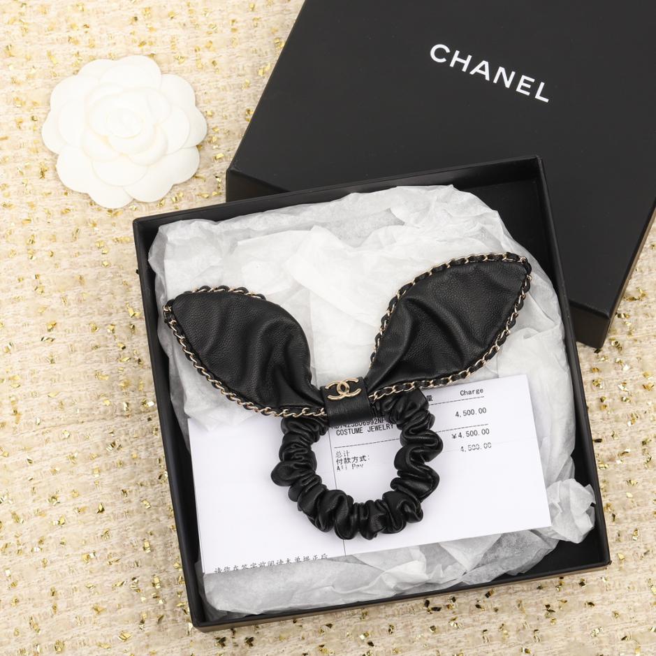 replica,repliche,fake,1:1,earrings,bracelet,ring,jewelry Elastico per capelli con fiocco a doppia C di Chanel (Z9TT0) replica,repliche,fake,1:1,earrings,bracelet,ring,jewelry Elastico per capelli con fiocco a doppia C di Chanel (Z9TT0)