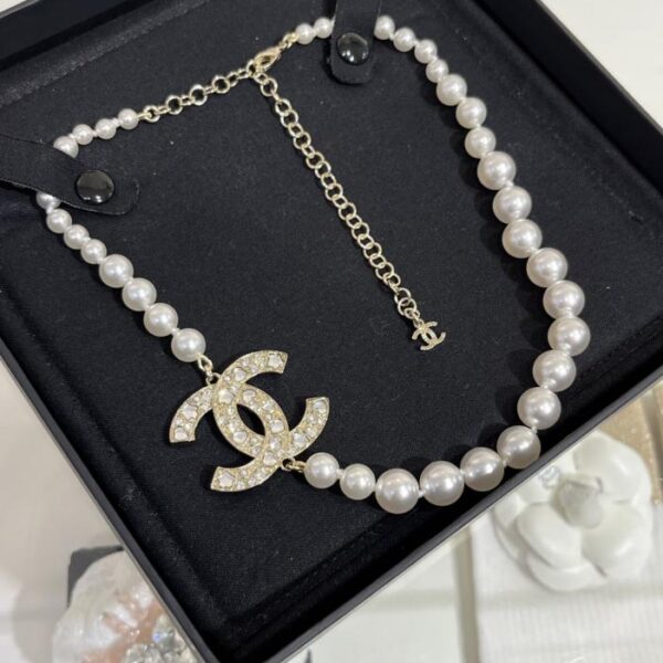 replica,repliche,fake,1:1,earrings,bracelet,ring,jewelry Versione top Chanel 25P nuova collana girocollo con doppia C di perle e cristalli a stella (EQ3GF)