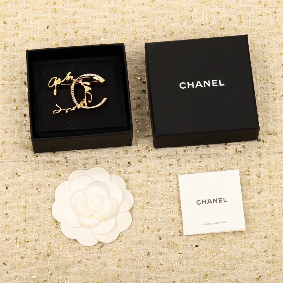 replica,repliche,fake,1:1,earrings,bracelet,ring,jewelry Spilla Chanel 24s doppia C (4IIHK) replica,repliche,fake,1:1,earrings,bracelet,ring,jewelry Spilla Chanel 24s doppia C (4IIHK)