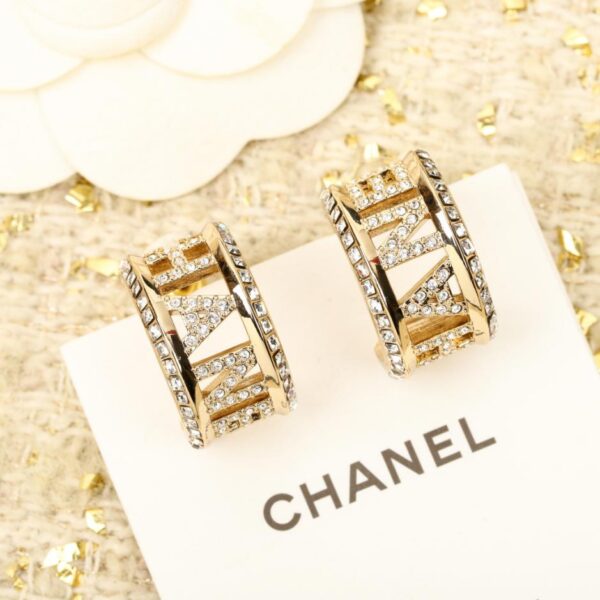 Orecchini Chanel con lettera 24c in ottone ZP + lucidatura di qualità per gioielli + diamante Swarovski (EM70L)