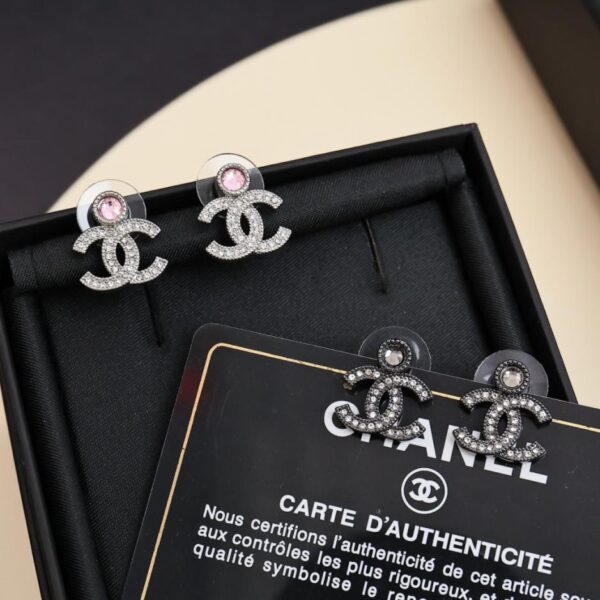 Orecchini Chanel con doppia C e diamanti (LUPBD)