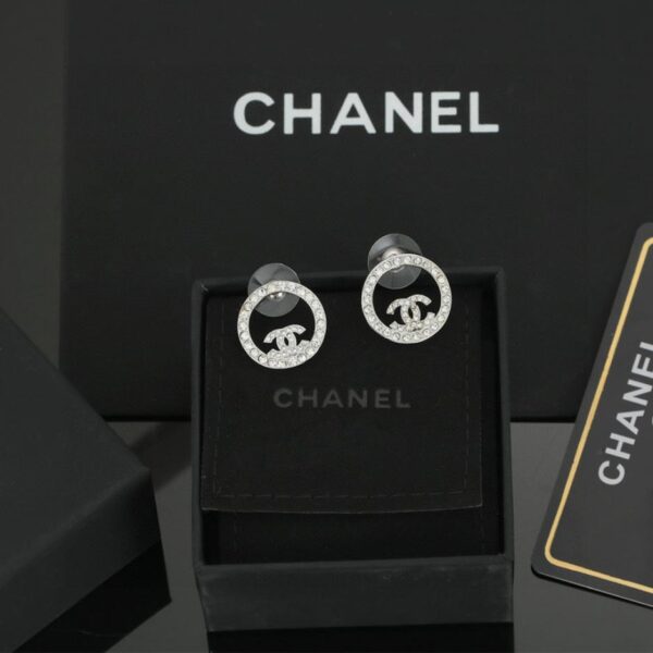 Orecchini Chanel a forma di doppia C tonda cava (IWDXP)
