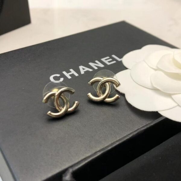Nuovi arrivi Chanel Nuovi orecchini disponibili nei negozi Chanel Classic Double C (E507D)