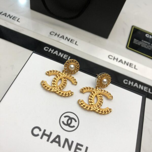 Orecchini Chanel vintage e nuovi (3HDC0)