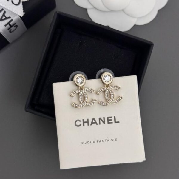 Orecchini Chanel con diamanti rotondi, ultimi modelli, in ottone ZP (3HZ5Y)