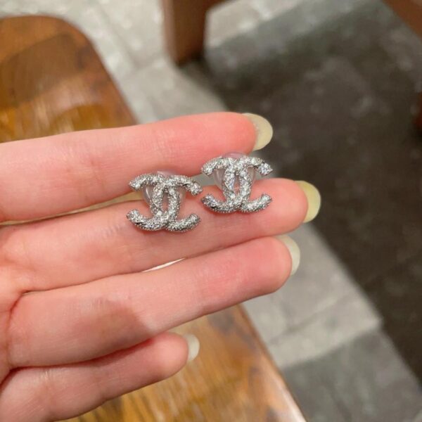 Orecchini Chanel vintage con doppia C, replica originale del logo (5JEBG)