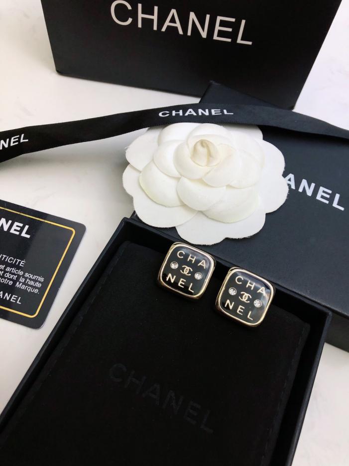 replica,repliche,fake,1:1,earrings,bracelet,ring,jewelry Orecchini Chanel in acrilico con cristalli Swarovski e diamanti quadrati (OUZ2G) replica,repliche,fake,1:1,earrings,bracelet,ring,jewelry Orecchini Chanel in acrilico con cristalli Swarovski e diamanti quadrati (OUZ2G)