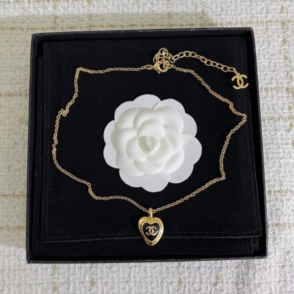 replica,repliche,fake,1:1,earrings,bracelet,ring,jewelry Collana Chanel a forma di cuore in oro nero 25A (JROA1)