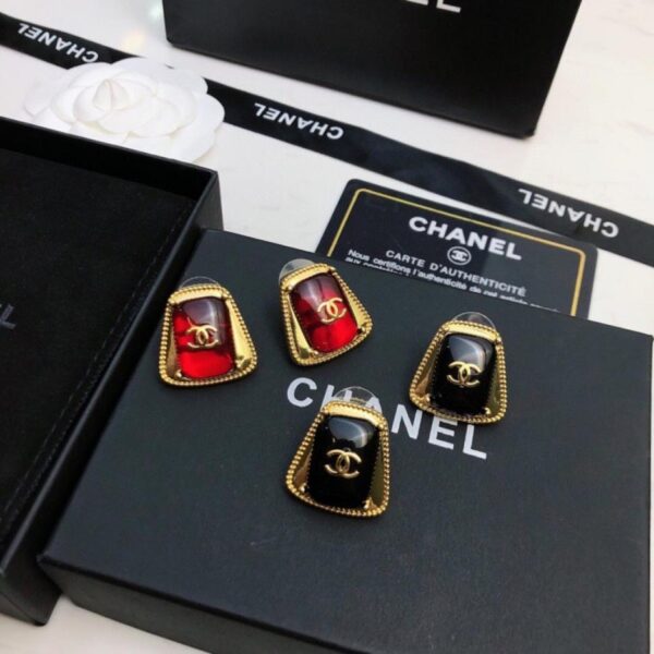 Nuovi orecchini Chanel (JVHNS)