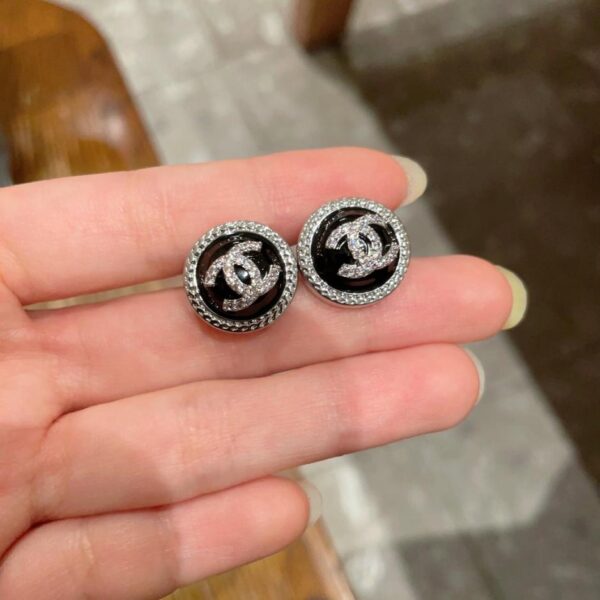 Orecchini vintage Chanel con doppia C, replica originale del logo (2TSAB)