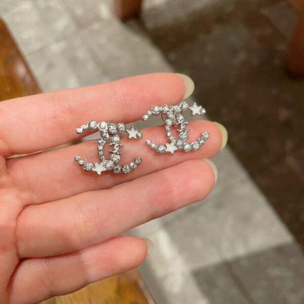 Orecchini vintage Chanel con doppia C, replica originale del logo (DZRGG)