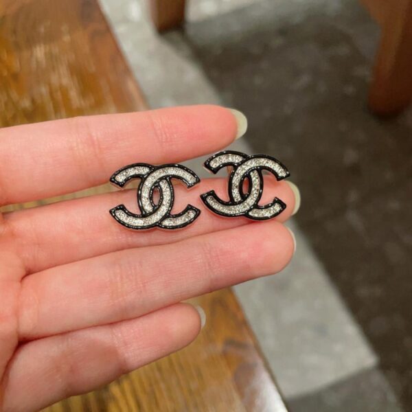 Orecchini Chanel vintage con doppia C, replica originale del logo (H49BO)