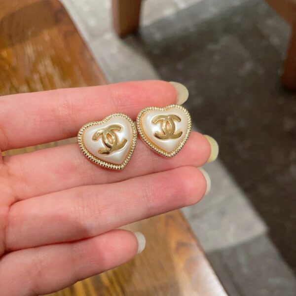replica,repliche,fake,1:1,earrings,bracelet,ring,jewelry Orecchini vintage Chanel con doppia C, replica originale del logo (9QR57)