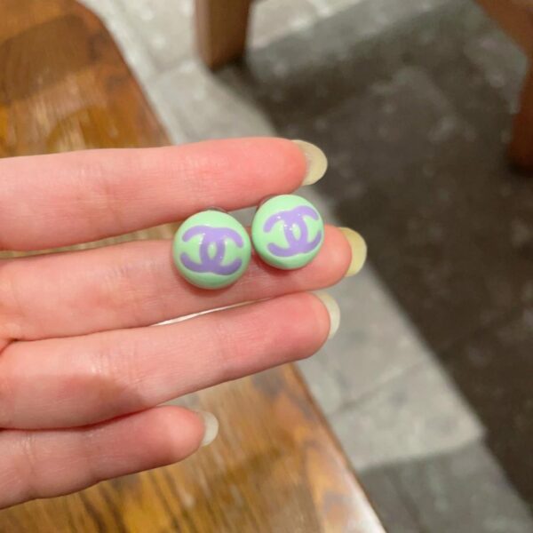 replica,repliche,fake,1:1,earrings,bracelet,ring,jewelry Orecchini vintage Chanel con doppia C, replica originale del logo (PZHRC)