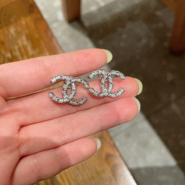 replica,repliche,fake,1:1,earrings,bracelet,ring,jewelry Orecchini Chanel Doppia C di seconda mano (2LBVI)