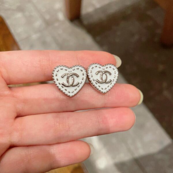 Orecchini Chanel di seconda mano (XWEMF)