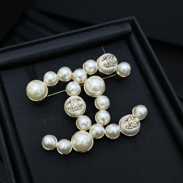 replica,repliche,fake,1:1,earrings,bracelet,ring,jewelry Spilla Chanel Classic Pearl Double C (12Q5S)