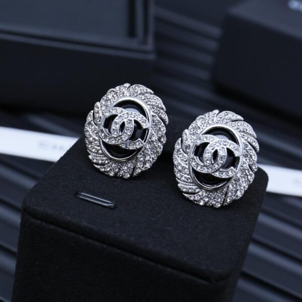 Orecchini Chanel 25s ovali con diamanti (FD33I)