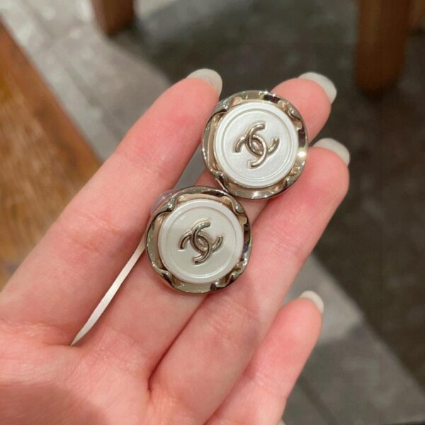 Orecchini Chanel di seconda mano (BD6WR)