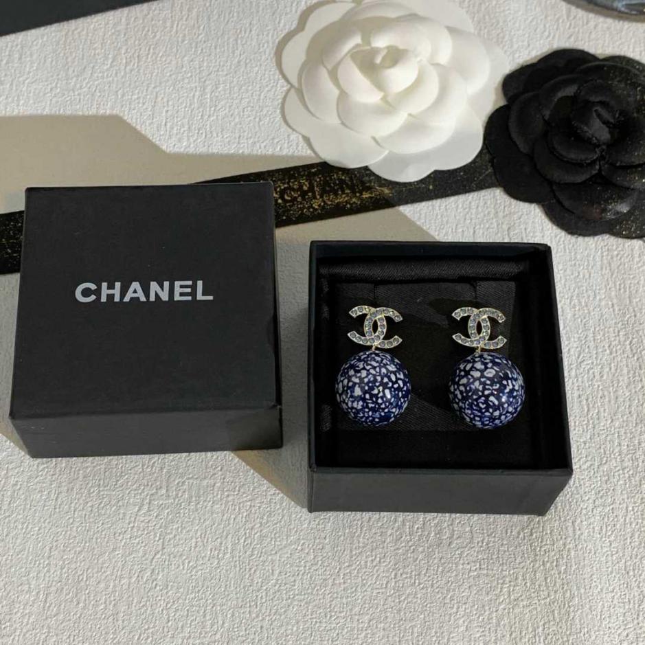 replica,repliche,fake,1:1,earrings,bracelet,ring,jewelry Chanel 25A nuovo cuore cavo in oro con motivo a rombi + perla composta da piccolo abaco (OPF0Q) replica,repliche,fake,1:1,earrings,bracelet,ring,jewelry Chanel 25A nuovo cuore cavo in oro con motivo a rombi + perla composta da piccolo abaco (OPF0Q)