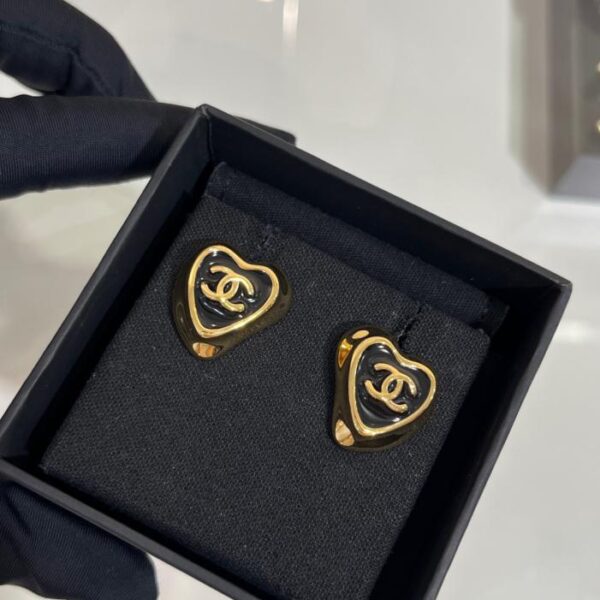 Orecchini Chanel 25A New Black Smalto Oro Doppia C Cuore (7OQ3M)