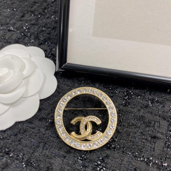 replica,repliche,fake,1:1,earrings,bracelet,ring,jewelry Spilla Chanel (GWHLN)