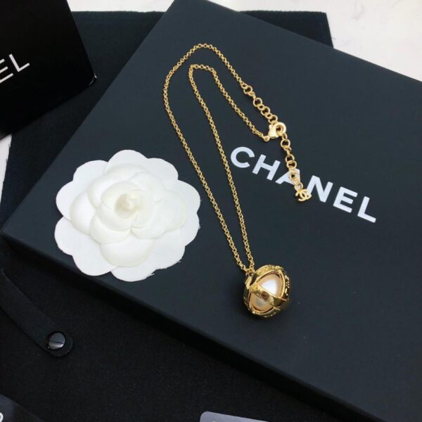 L'ultima collana di Chanel ️Collana Doppia C (YB1RI)