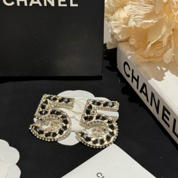 Orecchini in pelle intrecciata con strass della serie Chanel (D7AQT)
