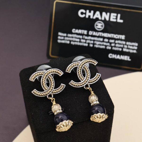 Orecchini pendenti con perle Chanel 25A Double C (OLT1I)