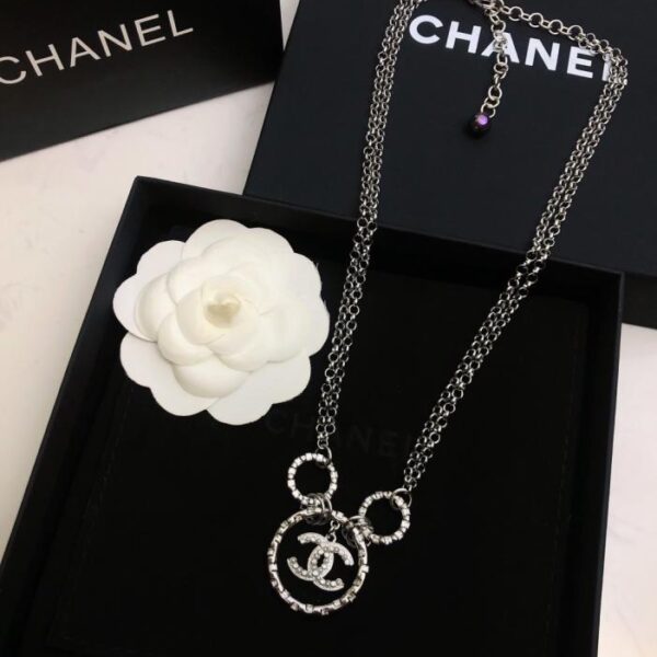 replica,repliche,fake,1:1,earrings,bracelet,ring,jewelry Collana vintage Chanel con doppia C, replica originale del logo (O6CJ6)