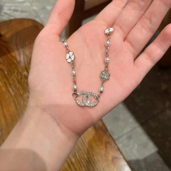 replica,repliche,fake,1:1,earrings,bracelet,ring,jewelry Collana vintage con lettera Chanel (EQZ9T)
