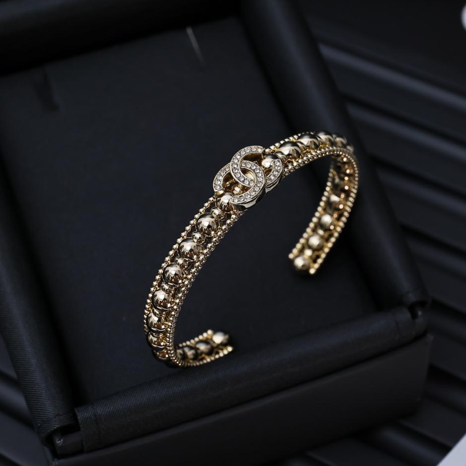 replica,repliche,fake,1:1,earrings,bracelet,ring,jewelry Bracciale Chanel con perline dorate (3S4GH) replica,repliche,fake,1:1,earrings,bracelet,ring,jewelry Bracciale Chanel con perline dorate (3S4GH)