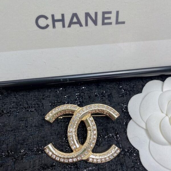 replica,repliche,fake,1:1,earrings,bracelet,ring,jewelry Spilla Chanel (WRFQB)