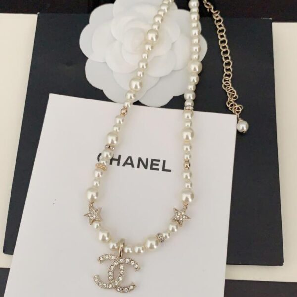 replica,repliche,fake,1:1,earrings,bracelet,ring,jewelry L’ultima collana di perle di Chanel è realizzata in ottone (GKHH1)