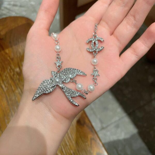 replica,repliche,fake,1:1,earrings,bracelet,ring,jewelry Collana vintage con lettere Chanel (GUNRJ)