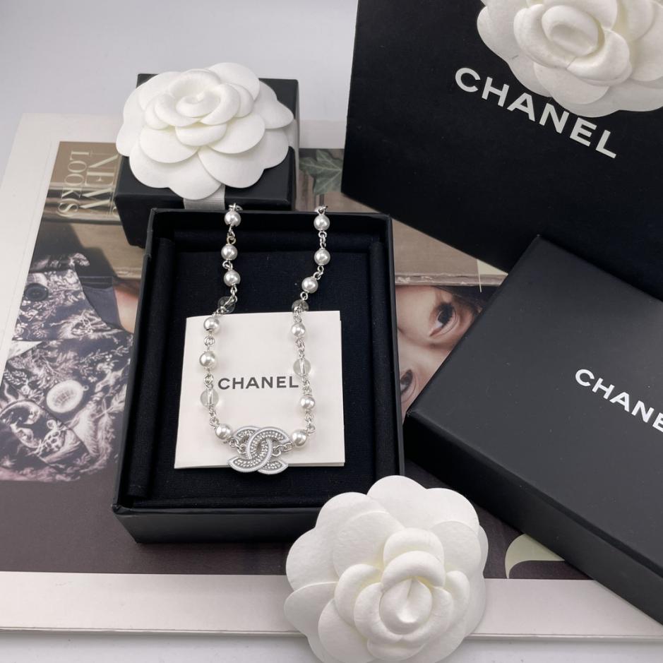 replica,repliche,fake,1:1,earrings,bracelet,ring,jewelry Collana Chanel con perline di cristallo a doppia C e diamanti bianchi (YGRYC) replica,repliche,fake,1:1,earrings,bracelet,ring,jewelry Collana Chanel con perline di cristallo a doppia C e diamanti bianchi (YGRYC)