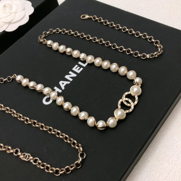 replica,repliche,fake,1:1,earrings,bracelet,ring,jewelry Collana con perline Chanel Double C Circle (8D9VG)