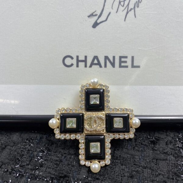 replica,repliche,fake,1:1,earrings,bracelet,ring,jewelry Spilla Chanel (W23BZ)
