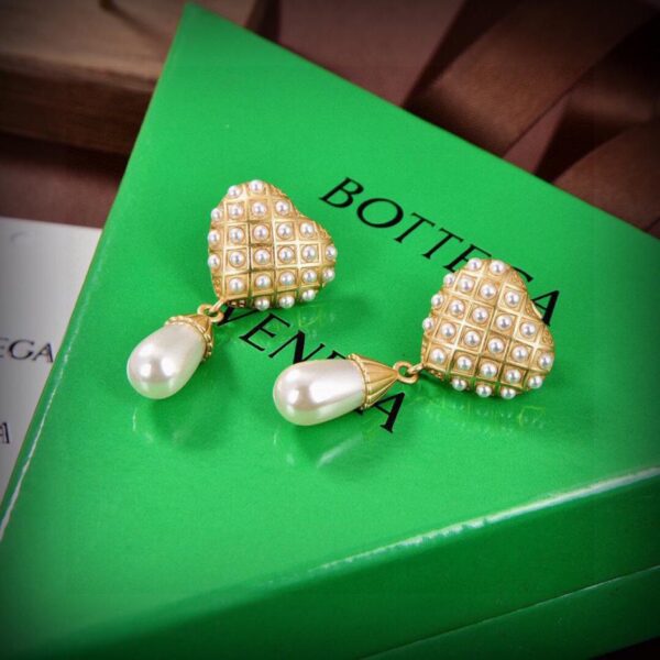 replica,repliche,fake,1:1,earrings,bracelet,ring,jewelry Nuovi orecchini BV (23DRM)