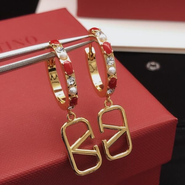replica,repliche,fake,1:1,earrings,bracelet,ring,jewelry Gancio per orecchini Valentino modello ultimo con diamante colorato, materiale in ottone ZP (AU6PH)
