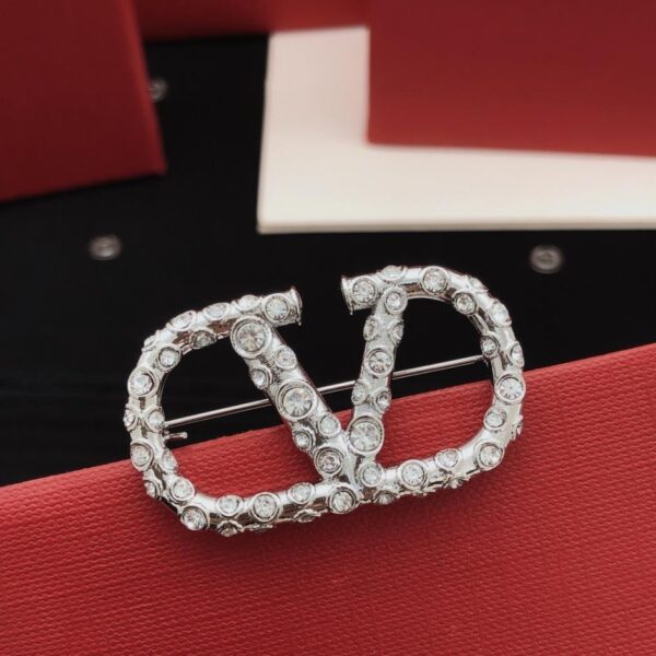Spilla di diamanti Valentino, ultima arrivata, materiale in ottone ZP (TY9PA)