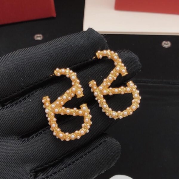 replica,repliche,fake,1:1,earrings,bracelet,ring,jewelry Orecchini Valentino con perline di riso e diamanti, modello ultimo, in ottone ZP di medie dimensioni (N5TSN)