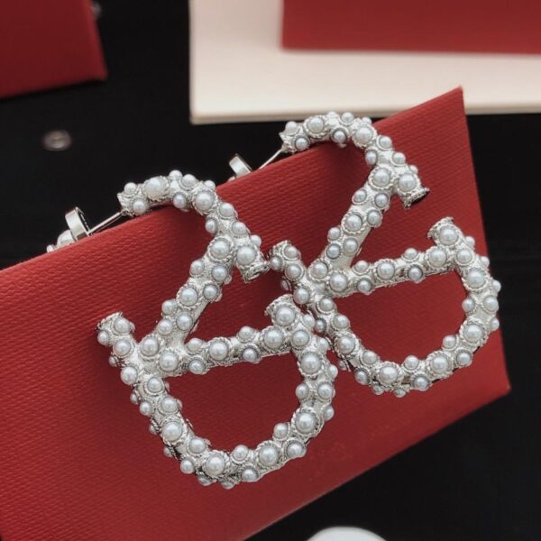 replica,repliche,fake,1:1,earrings,bracelet,ring,jewelry Orecchini Valentino con perline di riso e diamanti, modello ultimo, in ottone ZP, di grandi dimensioni (M2O5N)