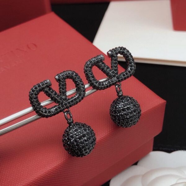 replica,repliche,fake,1:1,earrings,bracelet,ring,jewelry Orecchini Valentino con diamanti neri e diamanti interi (T9KB4)