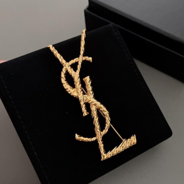 replica,repliche,fake,1:1,earrings,bracelet,ring,jewelry Spilla con motivo intrecciato YS1 (70P6I)