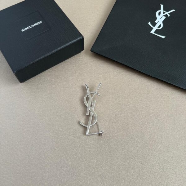 replica,repliche,fake,1:1,earrings,bracelet,ring,jewelry Spilla con lettera YSL (9UYTE)