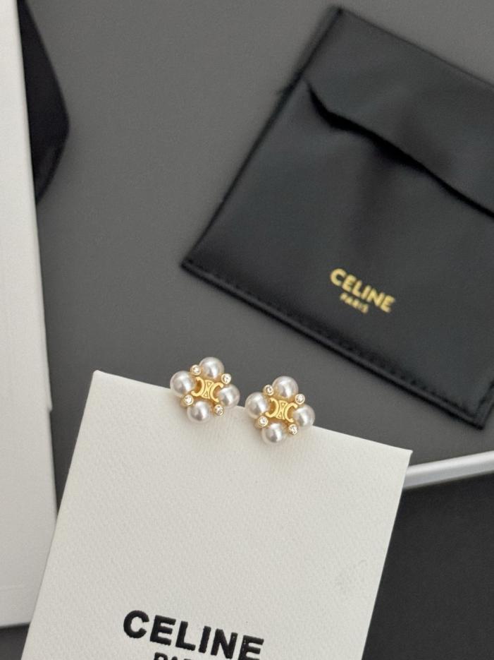 replica,repliche,fake,1:1,earrings,bracelet,ring,jewelry Orecchini di perle CELINE (GG6AI) replica,repliche,fake,1:1,earrings,bracelet,ring,jewelry Orecchini di perle CELINE (GG6AI)
